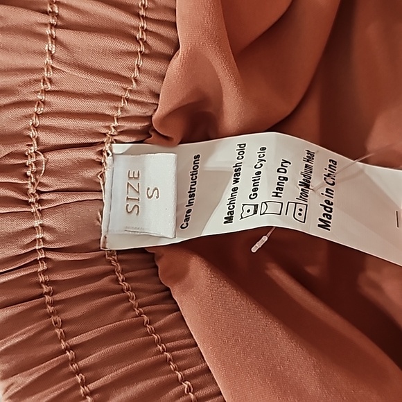 New Halara lined air-cooled shorts SIZE SM - Picture 8 of 8